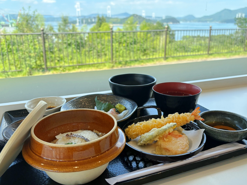 今治市・来島海峡SAで愛媛三大鯛めしを食べ比べ
